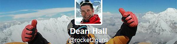 Дин Rocket Холл вещает из Твиттера
