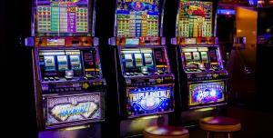 Почему стоит начинать играть в азартные онлайн-игры бесплатно